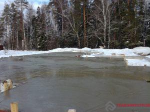 Плита залита. Теперь поставка домокомплекта.