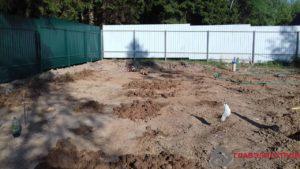 Пробурили скважины под сваи.