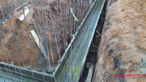 Зеленая — пенетрон. Специальная добавка.