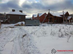 Расчищаем участок.