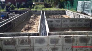 Теперь армокаркасы и дополнительное усиление опалубки.