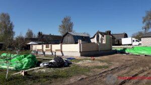 В процессе сборки за сутки один сборщик перетаскивает почти 5 000 кг…