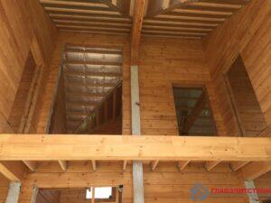 Вид на второй этаж с гостиной.